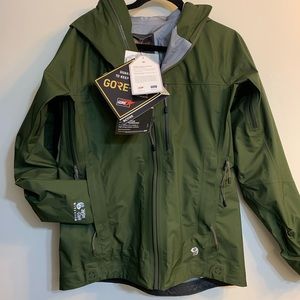 Mountain Hardwear gortex jacket - NWT